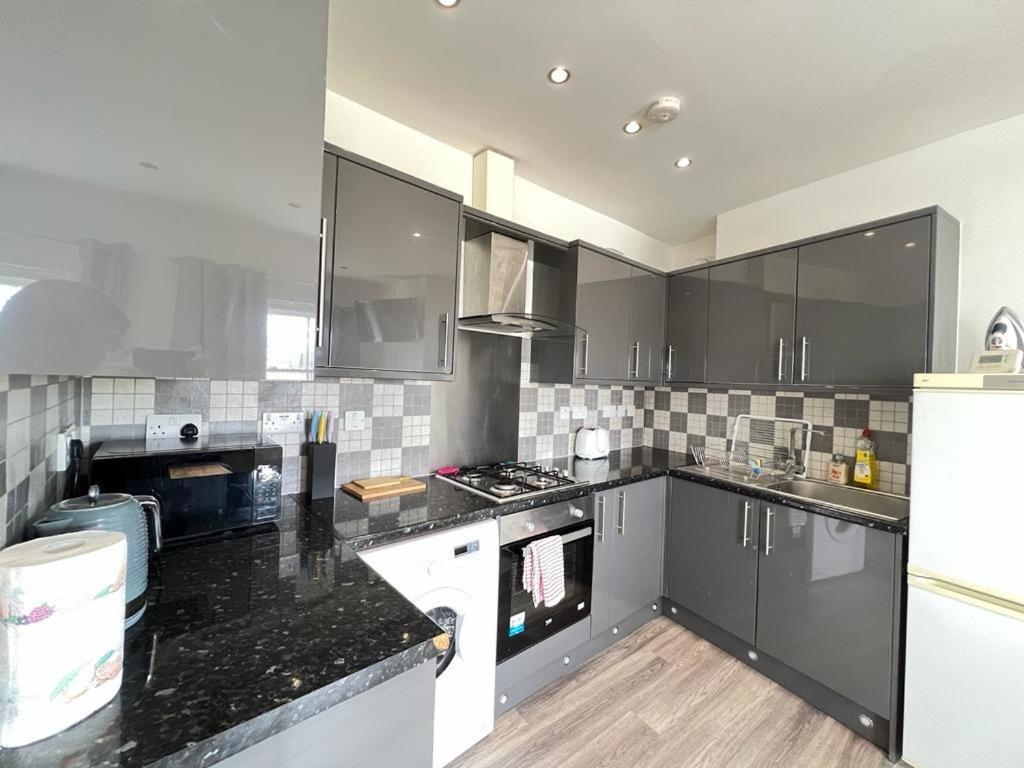 Appartamento Entire New Flat With View To River Yare, H7 Great Yarmouth Esterno foto