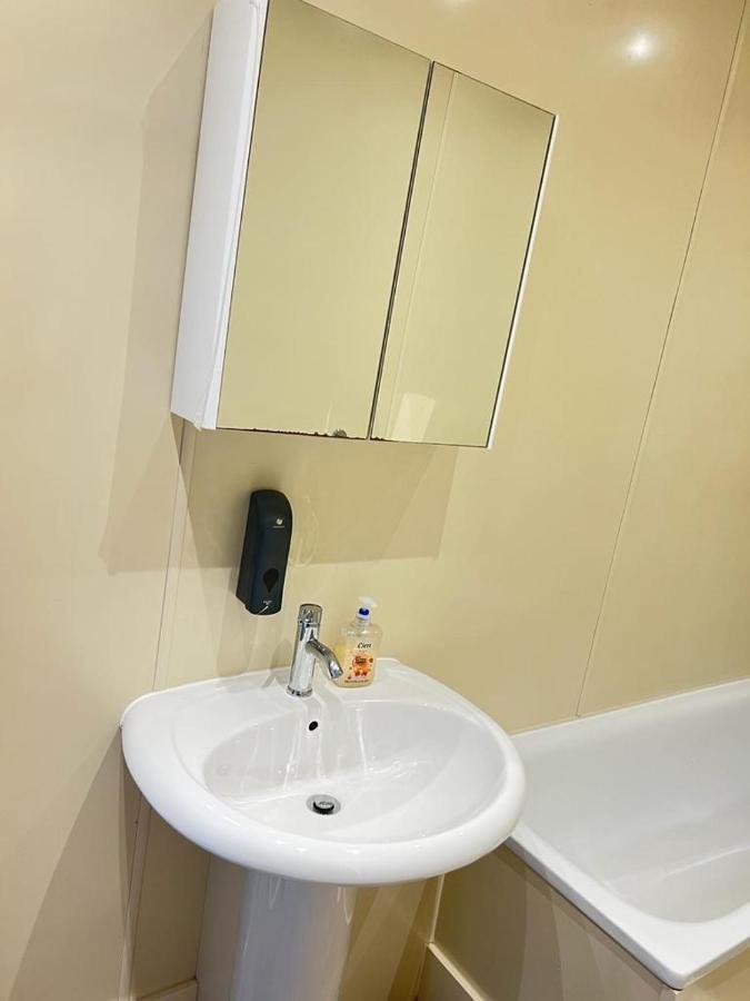 Appartamento Entire New Flat With View To River Yare, H7 Great Yarmouth Esterno foto