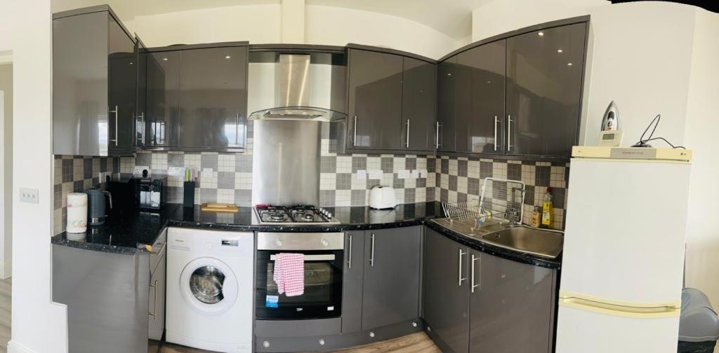 Appartamento Entire New Flat With View To River Yare, H7 Great Yarmouth Esterno foto